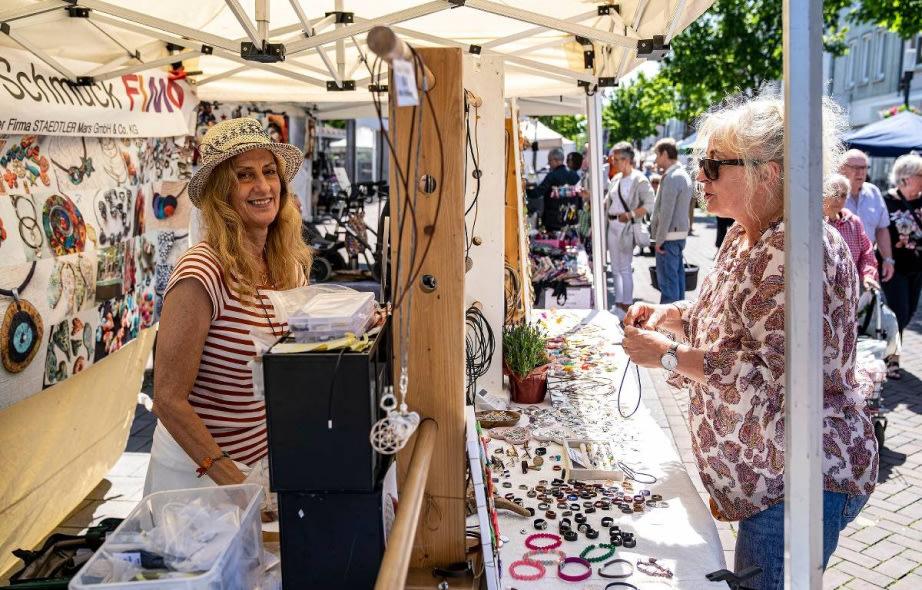 Schnappschuss der Kunst & Genuss Veranstaltung in der Altstadt Kamp-Lintfort