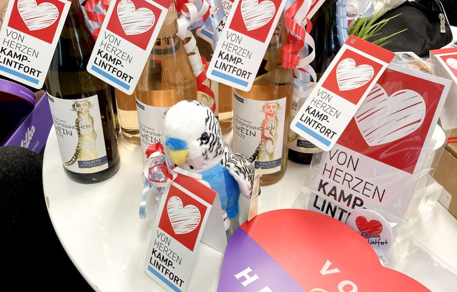 Schnappschuss der Pressekonferenz zum Neustart als Von Herzen Kamp-Lintfort